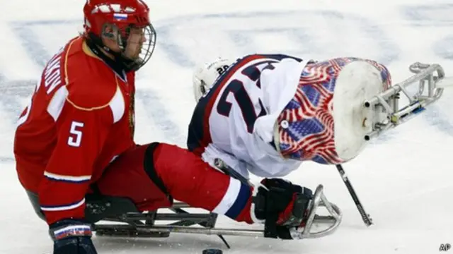 فقد سويني ساقيه في أفغانستان