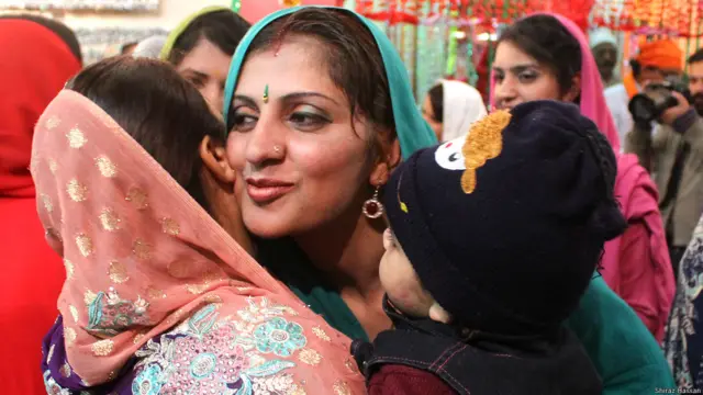 पाकिस्तान, होली की धूम, रावलपिंडी, राधाकृष्ण मंदिर