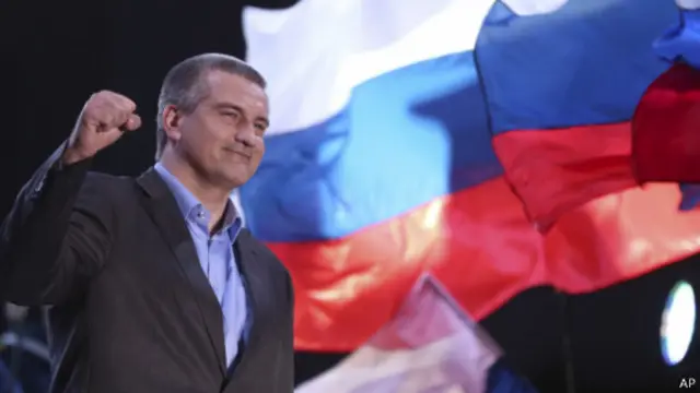 سرگی آکسیونونف که عملا نخست وزیر کریمه است نتیجه همهپرسی را تاریخی خواند.