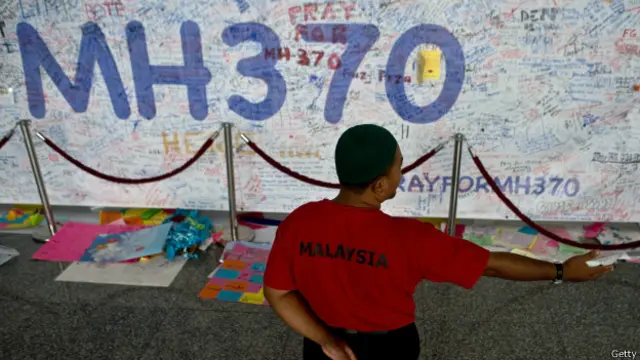 马航失联客机祝愿海报