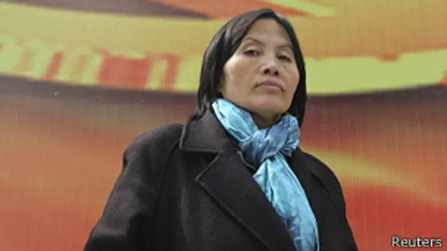 曹順利的律師王宇呼籲中國當局獨立調查她的死因。