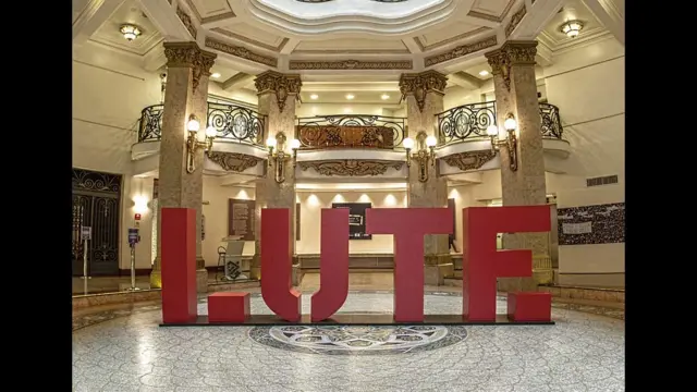 Exposición en Río de Janeiro, "Es necesario resistir"