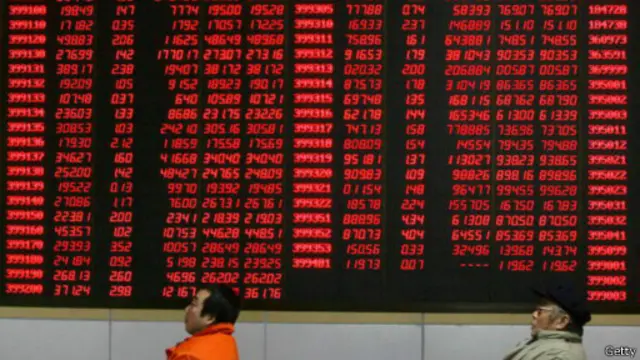 قد يتحول اليوان إلى عملة عالمية عندما تتوقف الصين عن التدخل في سعر الصرف 