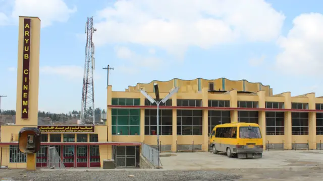 اریوب سینما د افغانستان یوه له پخوانیو سینماګانو څخه ده چې له اوږدې مودې وروسته د فلم او هنر د مینه والو په وړاندې یو ځل بیا پرانستل شوه. 