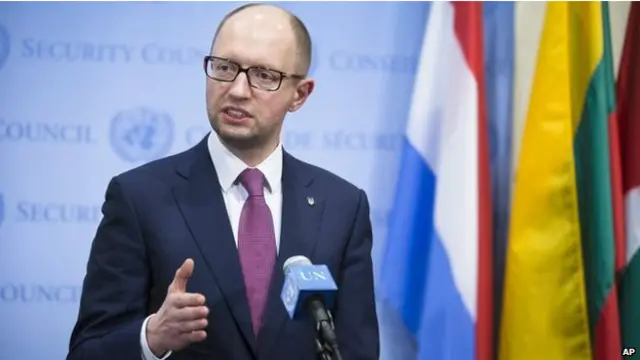 یوکرین کی فوج مشرقی صوبوں لوہانشک اور دونیتسک میں علیحدگی پسندوں کے ساتھ نبرد آزما ہے