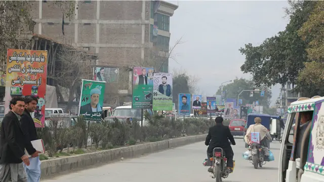 د ننګرهار په ځینو ولسوالیو کې خلک وايي چې د ټاکنو په ورځ د رایې ورکولو مرکزونو ته له تګ نه ويره لري.