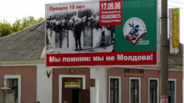 Приднестровьеда қаерга борманг, "Биз - Молдова эмас" деган шиорлар илинган