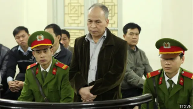 Ông Phạm Viết Đào tại phiên tòa sáng 19/3 ở Hà Nội