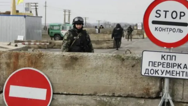 Ukraine cũng đã lập các chốt chặn ở biên giới