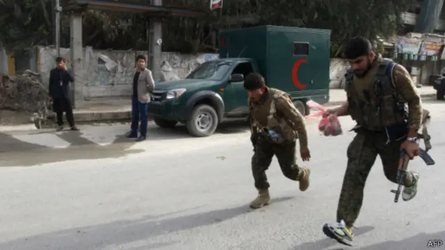 د جلال اباد د پولیسو ویاند ویلي، چې په برید کې پنځه برید کوونکي هم وژل شوی.