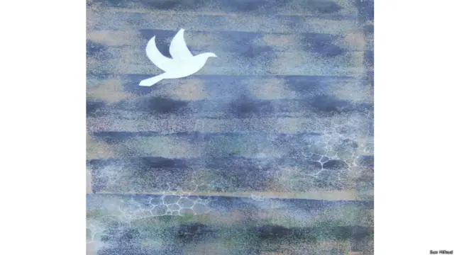 كريستين ستونر البالغة من العمر 60 عاما ترى من خلال عملها الفني المرسوم على السيراميك أن الحرية هي التخلص من كل قيود الحياة.