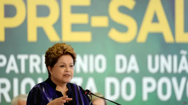 Dilma, em cerimônia do pré-sal, em dezembro (AFP)