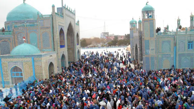 حضور زنان در مراسم امسال پر رنگ بود.