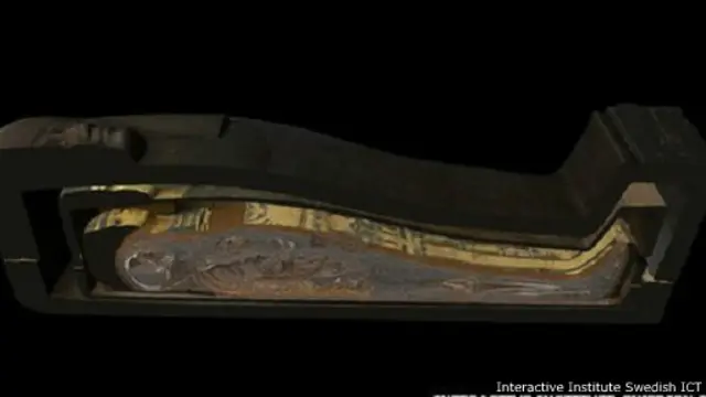 يستطيع الزوار فتح التابوتين افتراضيا وفحص كل طبقة من طبقات المومياء بداية من غطاء الكارتونج حتى هيكل المومياء العظمي