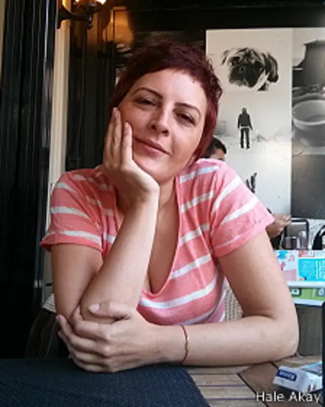 Hale Akay,