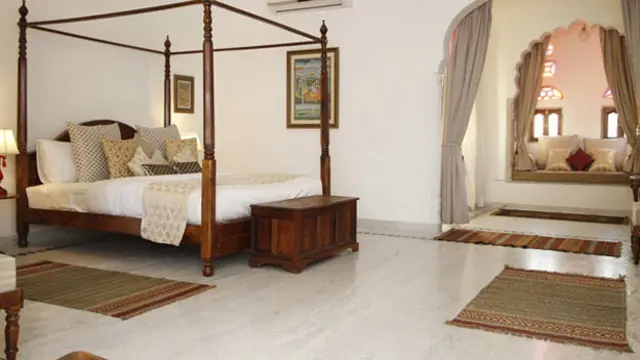 Castillo en India, interior