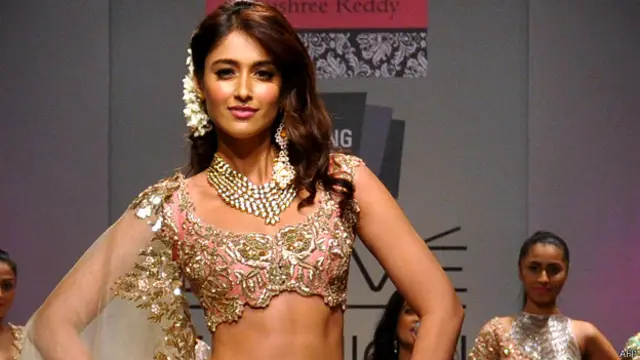 ایلیانا کا کہنا ہے کہ ان کا جیون ساتھی ورون دھون جیسا ہونا چاہیے