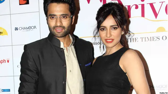 जैकी भागनानी और अभिनेत्री नेहा शर्मा