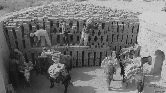 ईंट भट्टों में जीवन