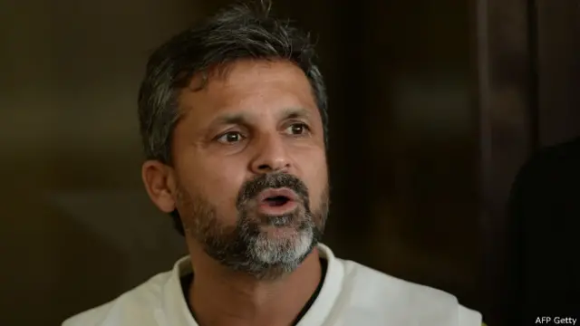 سری لنکا کے دورے سے واپس آنے کے بعد معین خان کا پی سی بی کے چیئرمین شہر یار خان سے یہ پہلا رابطہ تھا