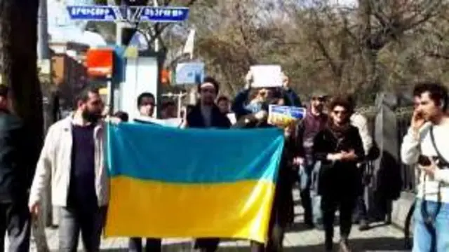 د اوکراين حکومت وايي دغه ټولپوښتنه ناقانونه ده