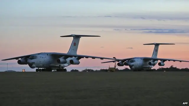 د نړیوالې ژغورنې له شپږو جیټ الوتکو سره دوې چینايي الوتکې یوځای شوې