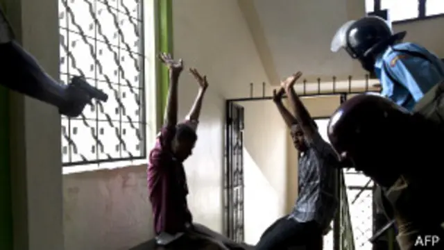 Operativo en una mezquita