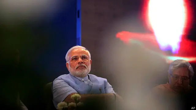 नरेंद्र मोदी