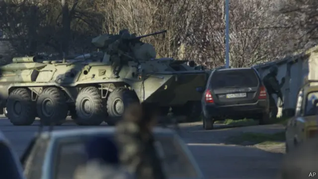 القوات الروسية أحكمت سيطرتها على 189 منشأة ووحدة عسكرية أوكرانية في القرم.