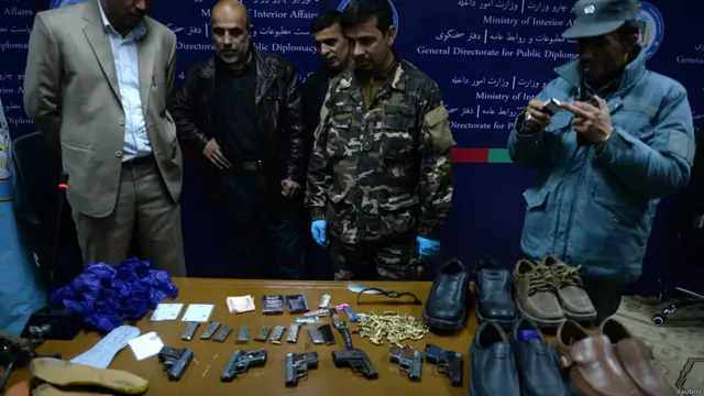 کابل سے بی بی سی کے نامہ نگار ڈیوڈ لیون کا کہنا ہے کہ افغان حکام عموماً اپنی اس رائے کا اظہار نہیں کرتے کہ پاکستان افغانستان میں پر تشدد کارروائیوں کا ذمہ دار ہے مگر یہاں یہ تاثر ضرور پایا جاتا ہے۔