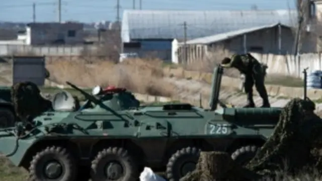 گذشتہ دنوں روس حامی کرائمیا کے فوجیوں نے یوکرین کے تقریبا تمام ملیٹری اڈوں پر قبضہ کر لیا ہے