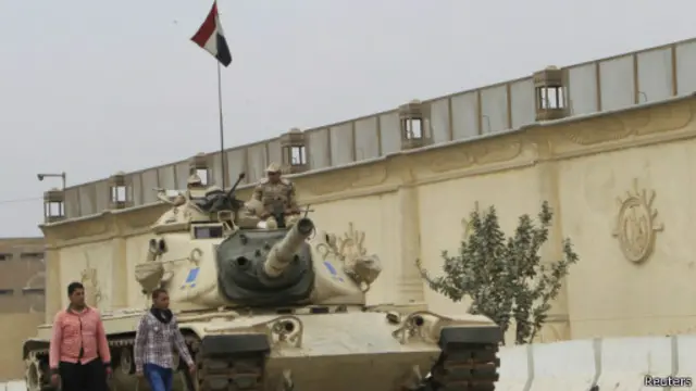 مراقبون يرون أن الحملة بحق الإسلاميين قد تدفع البلاد إلى مزيد من الاضطرابات