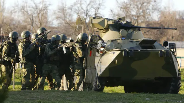 Українські військові втрачають позиції в Криму