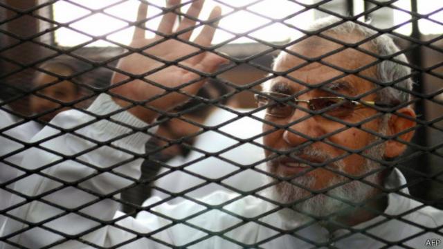 Лидер движения "Братья-мусульмане" Мохаммед Бади в ожидании приговора