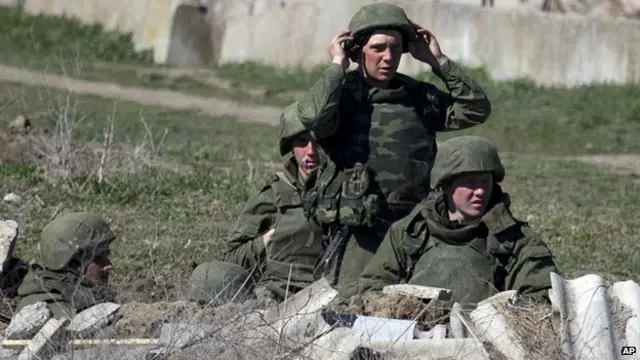 تسيطر قوات روسية حاليا على معظم القواعد العسكرية الأوكرانية في القرم.