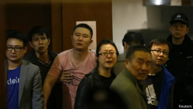 keluarga penumpang MH370 di Beijing