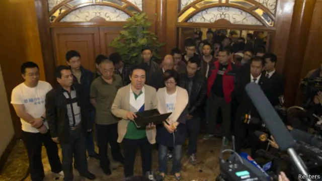 機上中國乘客家人發表了嚴厲譴責馬來政府的聲明