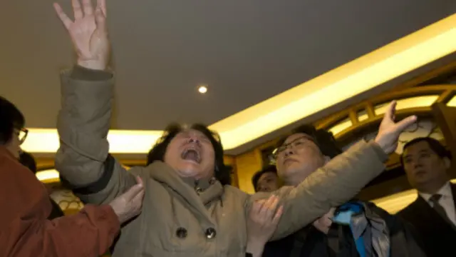 遇難者家屬不願意相信飛機真的墜毀