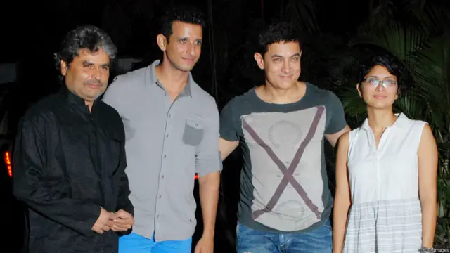  विशाल भारद्वाज, शरमन जोशी, आमिर ख़ान और उनकी पत्नी किरण राव