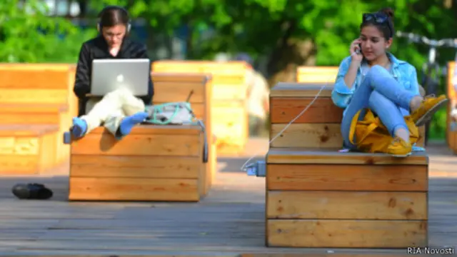 لا يتضمن المسح الدخول للمواقع الإباحية عبر الهواتف الذكية والحواسيب المحمولة