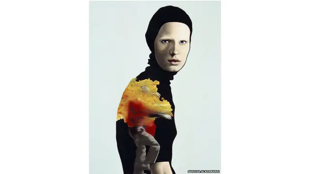 جرمن فنکارہ سانڈرا ایکرمین کی یہ تصویر سنہ 2011 میں لندن میں ہونے والا ایک مقابلہ جیت چکی ہے۔ سانڈرا کہتی ہیں کہ ان کی یہ تخلیق ’ جہاں آزادی کے نہ ہونے کی عکاسی کرتی ہے، وہاں یہ انسان کی نہایت ذاتی اور دکھ بھری آزادی کی بھی عکاس ہے۔‘ 