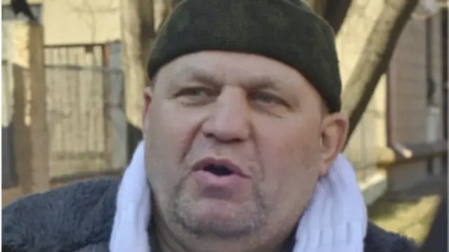 تضاربت الأنباء حول ظروف مقتل الزعيم اليميني المتطرف