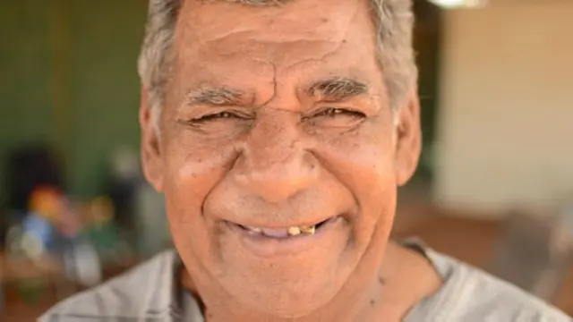 Раймонд Сатторнинг туякаш ота-боболари афғон бўлишган, у эса энди абориген