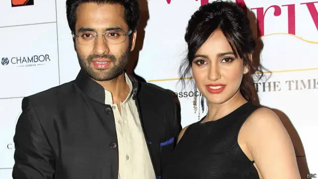 فلم ینگستان کے اداکار جیکی بھاگنانی اور اداکارہ نیہا شرما