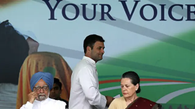 یہاں یہ مصرعہ شاید موزوں آ جائے: خموشی گفتگو ہے بے زبانی ہے زباں میری