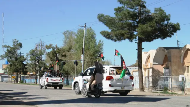 مبارزات انتخاباتی در این شهر گاهی با شور و هیجان همراه است.