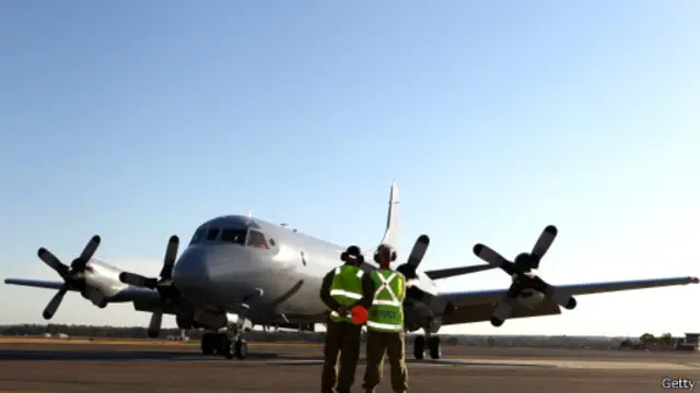 بدی شرایط جوی در روز پنجشنبه هواپیماهای اکتشافی را زمین‌گیر کرد
