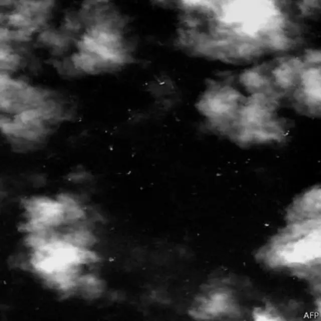 这些物体目前无法确定是否是飞机残骸