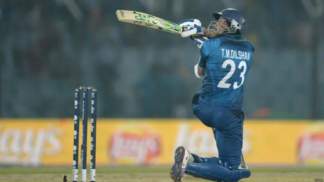 دلشان نے بھی نصف سنچری سکور کی