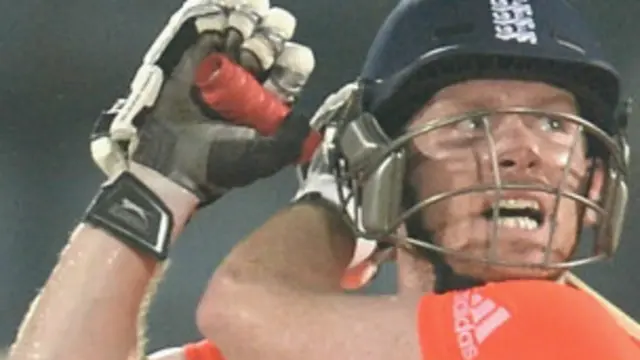 الیکس ہیلز نے سری لنکا کے خلاف سنچری بنائی تھی